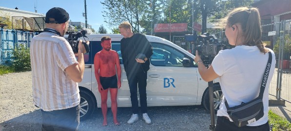 Bodypainting für Bayerischer Rundfunk in rot